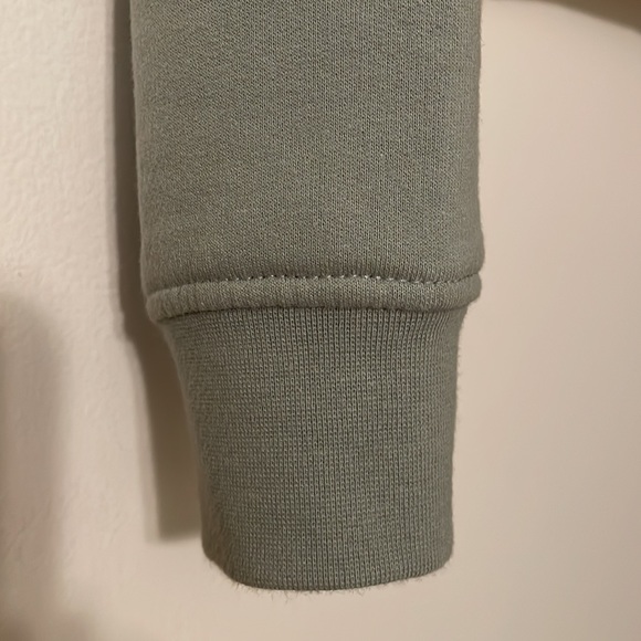 Hurley Girls Fleece Pull Over Hoodie. - Picture 4 of 10